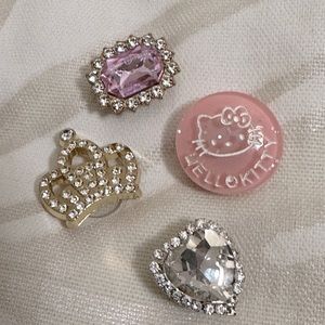 4pc Croc Charms